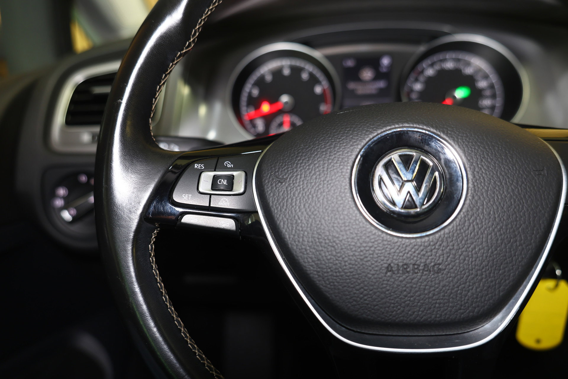 Volkswagen 1.4 TSI Highline LOUNGE AUTOMAAT ECC CRUISE PDC STOELVERWARMING '14 - foto 13