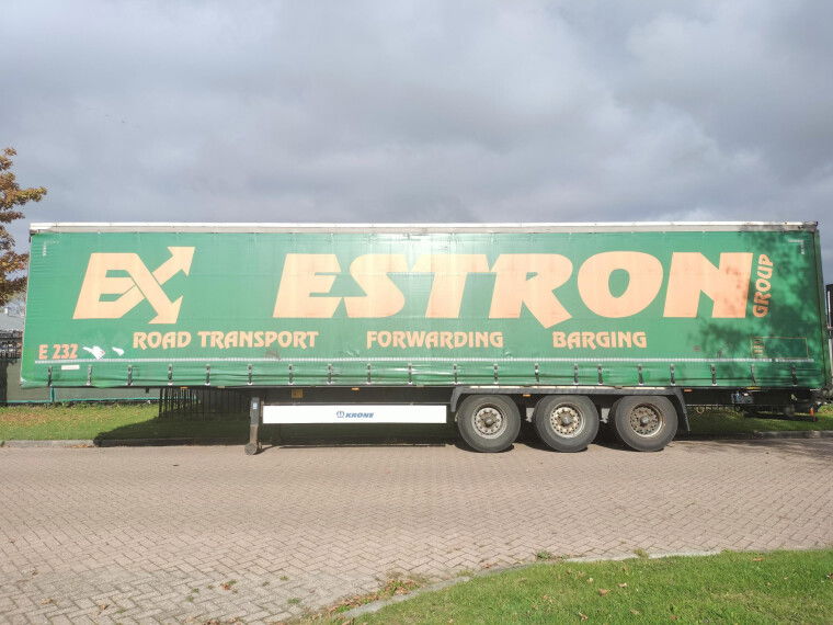 Foto van Krone SD Curtain semi-trailer