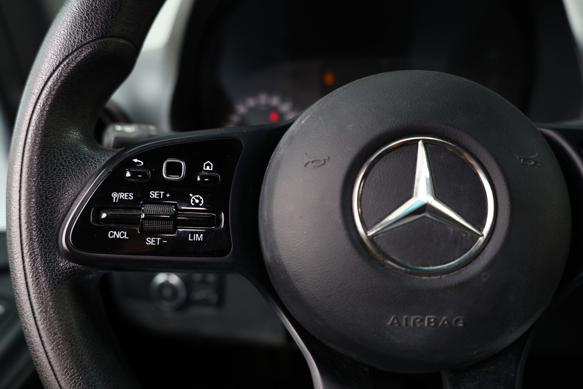 Mercedes-Benz 315 1.9 CDI L1H2 AVM AUTOMAAT AIRCO KEYLESS START CRUISE BT EX BTW! - foto 18