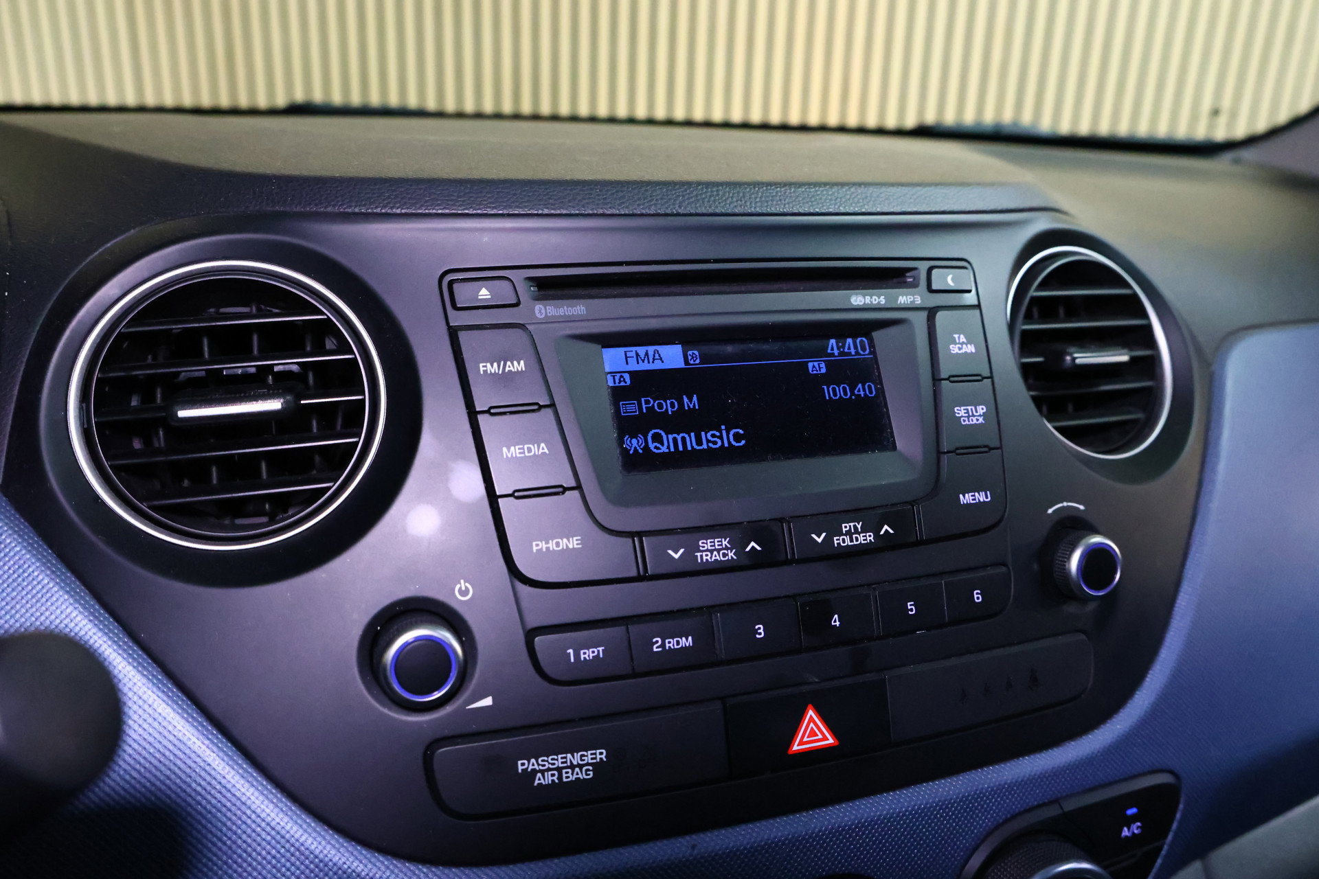 Hyundai 1.0i Comfort 5p. AUTOMAAT AIRCO BT STOELVERWARMING 2016 - foto 15