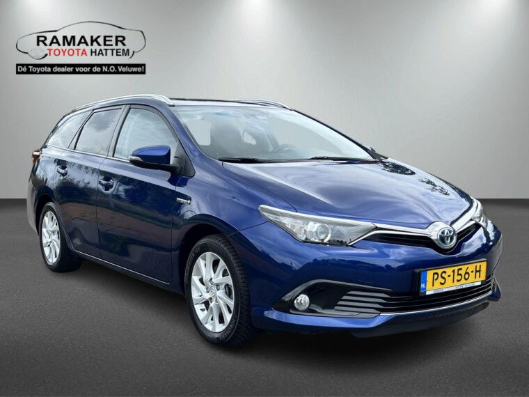 Toyota Auris Touring Sports