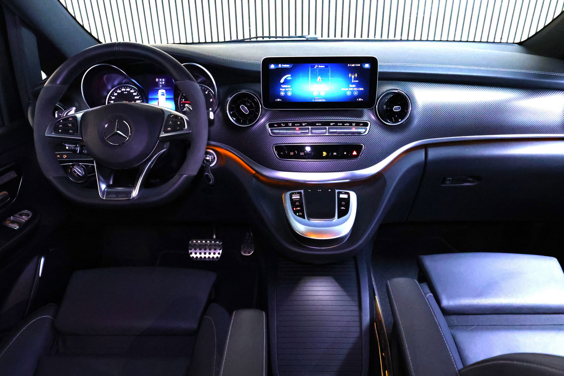 Mercedes-Benz 300d L2 Exclusive AMG Line AVM MEMORY BURMEISTER NAVI CLIMA 360CAM "24 - foto 2