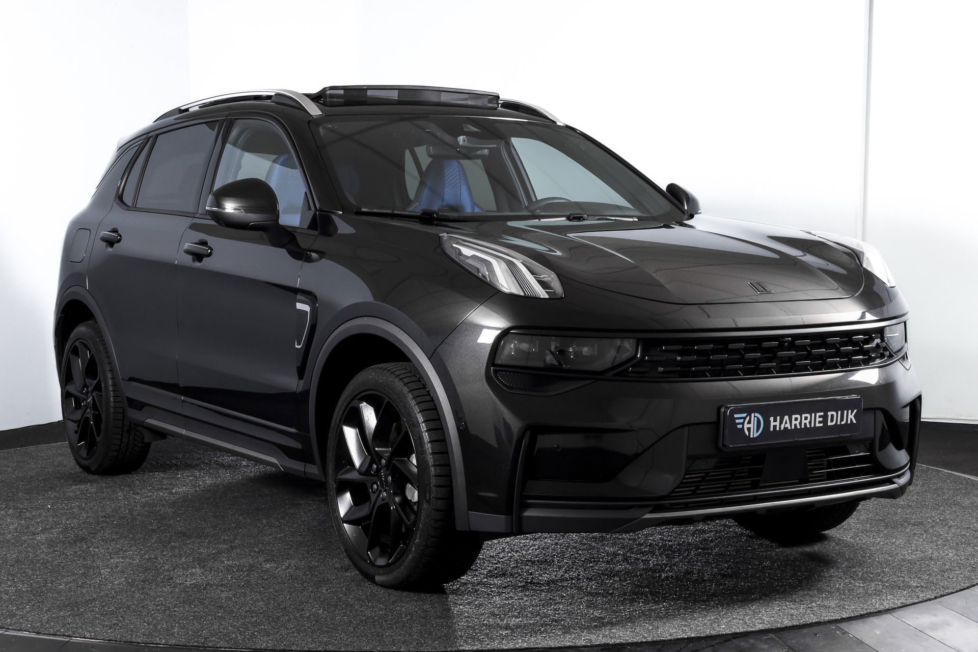 Lynk & Co - 01