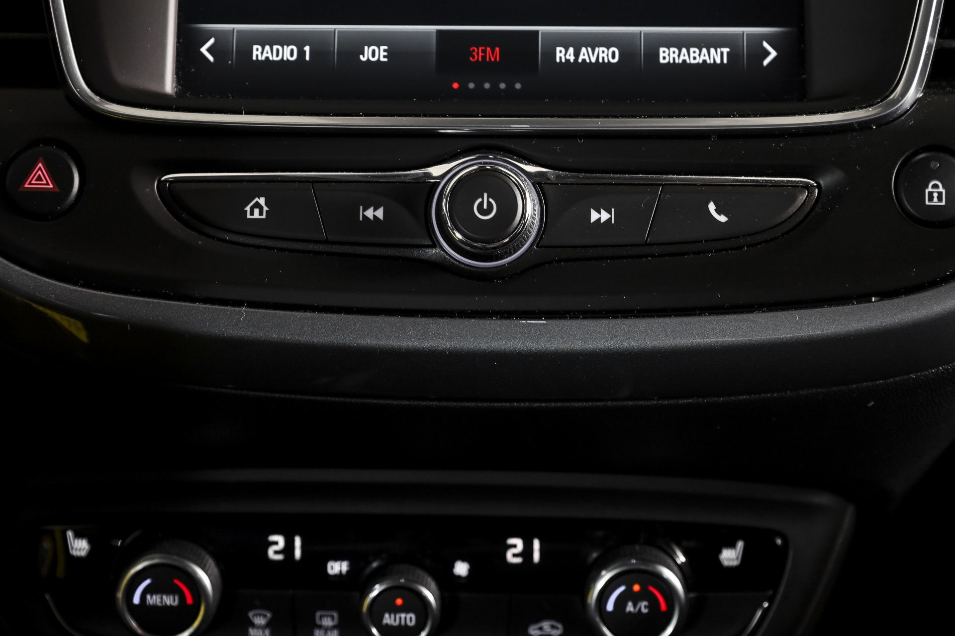 Opel - Crossland X
