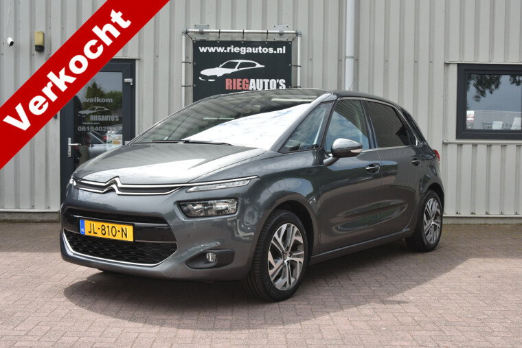 Foto van Citroën C4 Picasso 1.2 131PK Intensive Luxe uitvoering!!