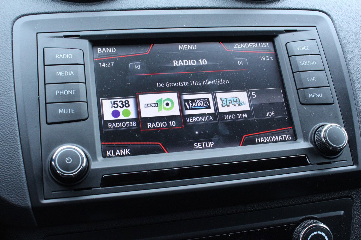 SEAT ST 1.0 EcoTSI DSG Style Connect 2eEIG! BT CRUISE PDC ECC '15 - foto 18
