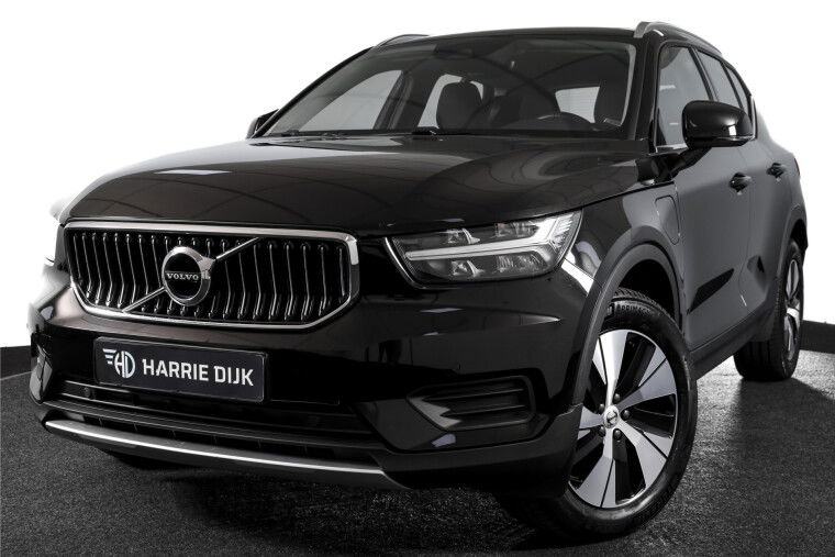 Volvo - XC40