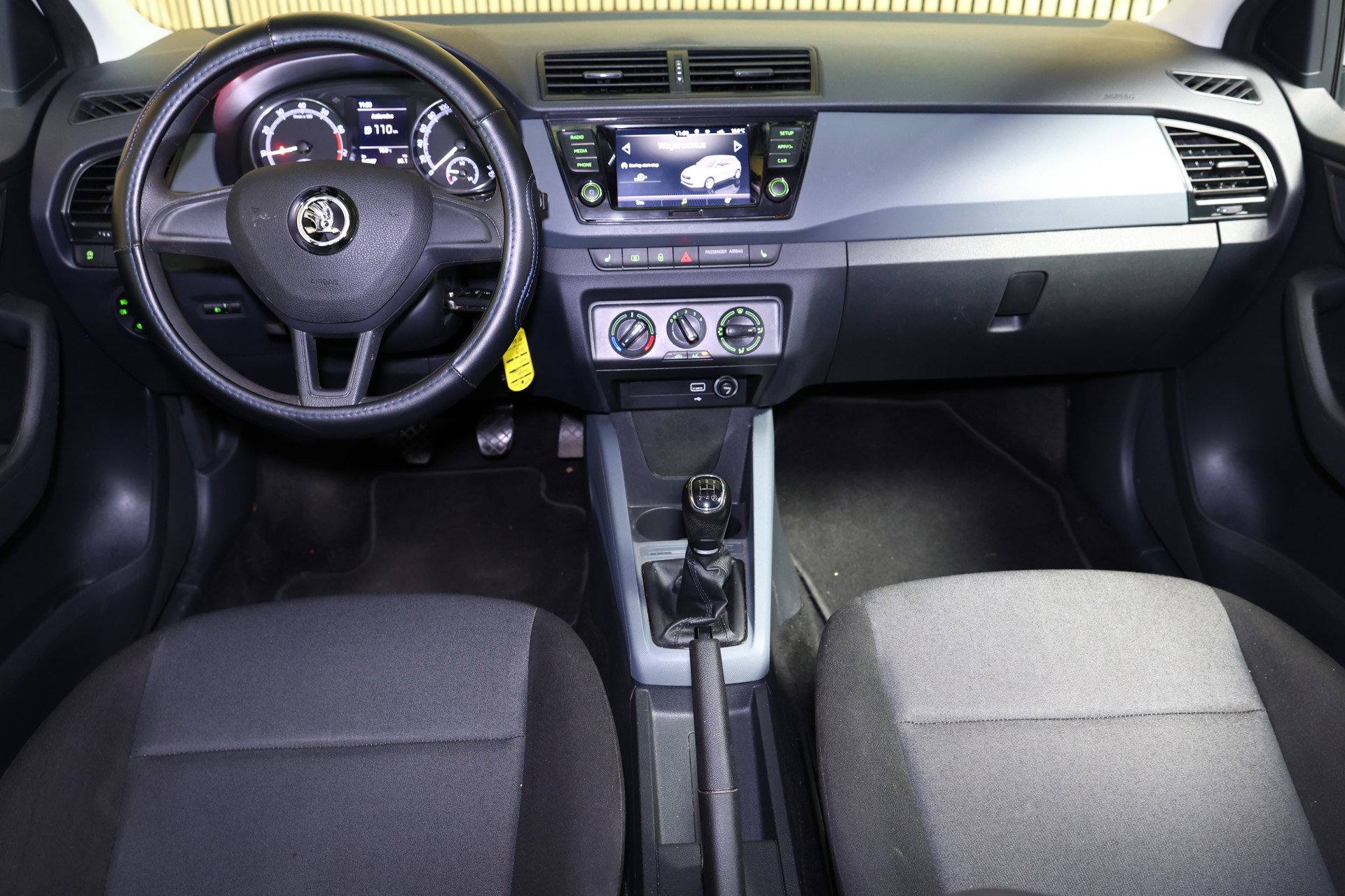 Škoda AVM AIRCO BLUETOOTH STOELVW PDC "19 - foto 2