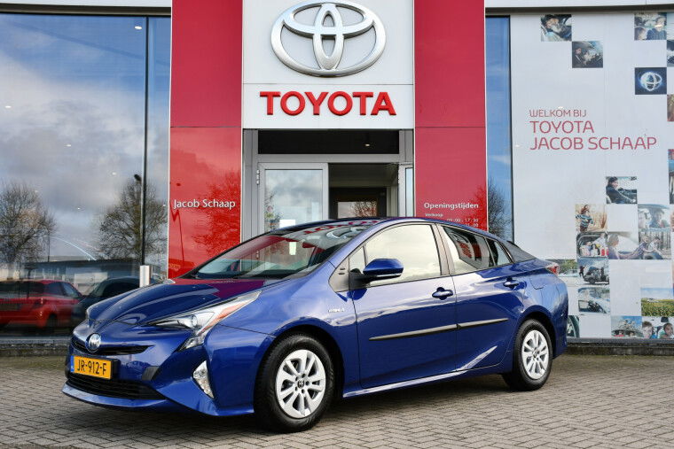 Foto van Toyota Prius 1.8 Aspiration Automaat 122pk