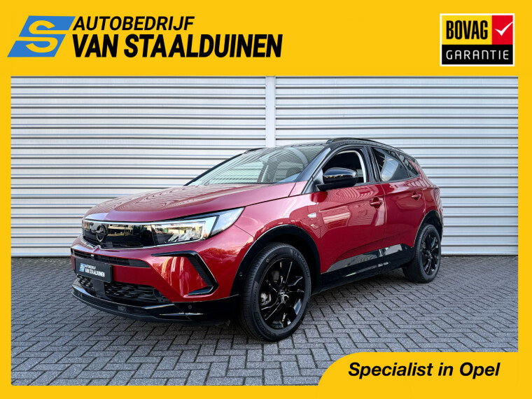 Foto van Opel Grandland 1.2 Turbo GS Line Automaat