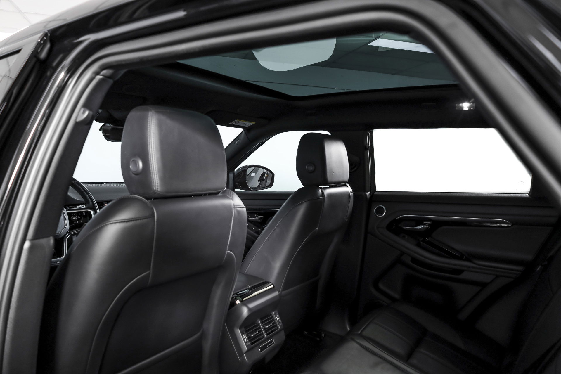 Land Rover - Range Rover Evoque