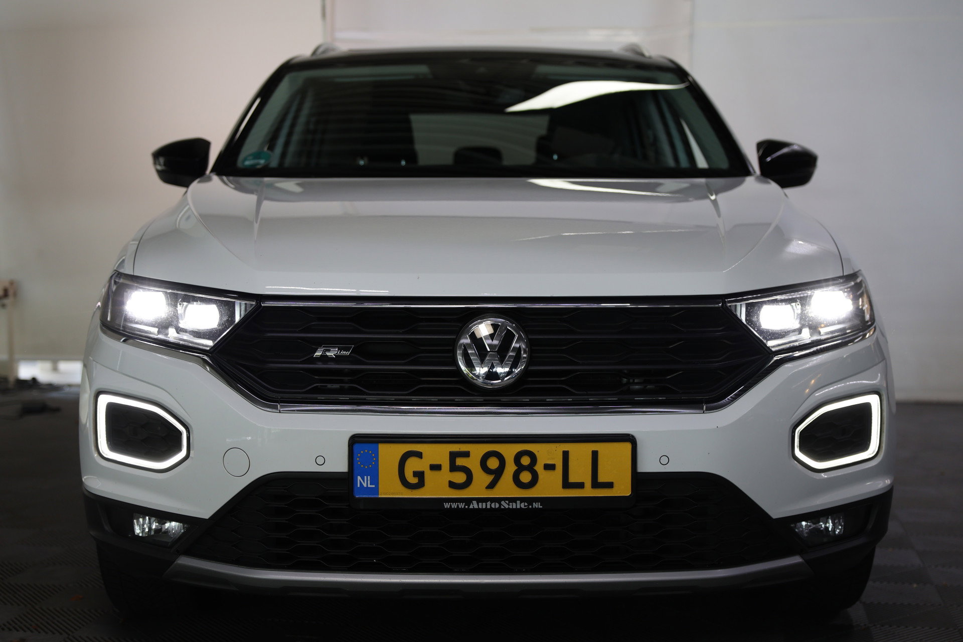 Volkswagen 1.0 TSI R-Line CLIMA VIRTUAL PDC CARPLAY CAMERA PANO LANE+FRONT Ass. '19 - foto 7