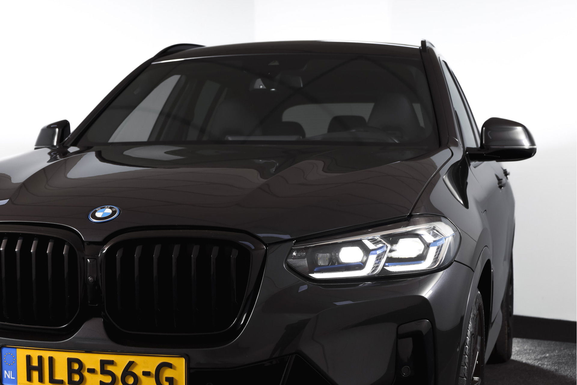 BMW - X3