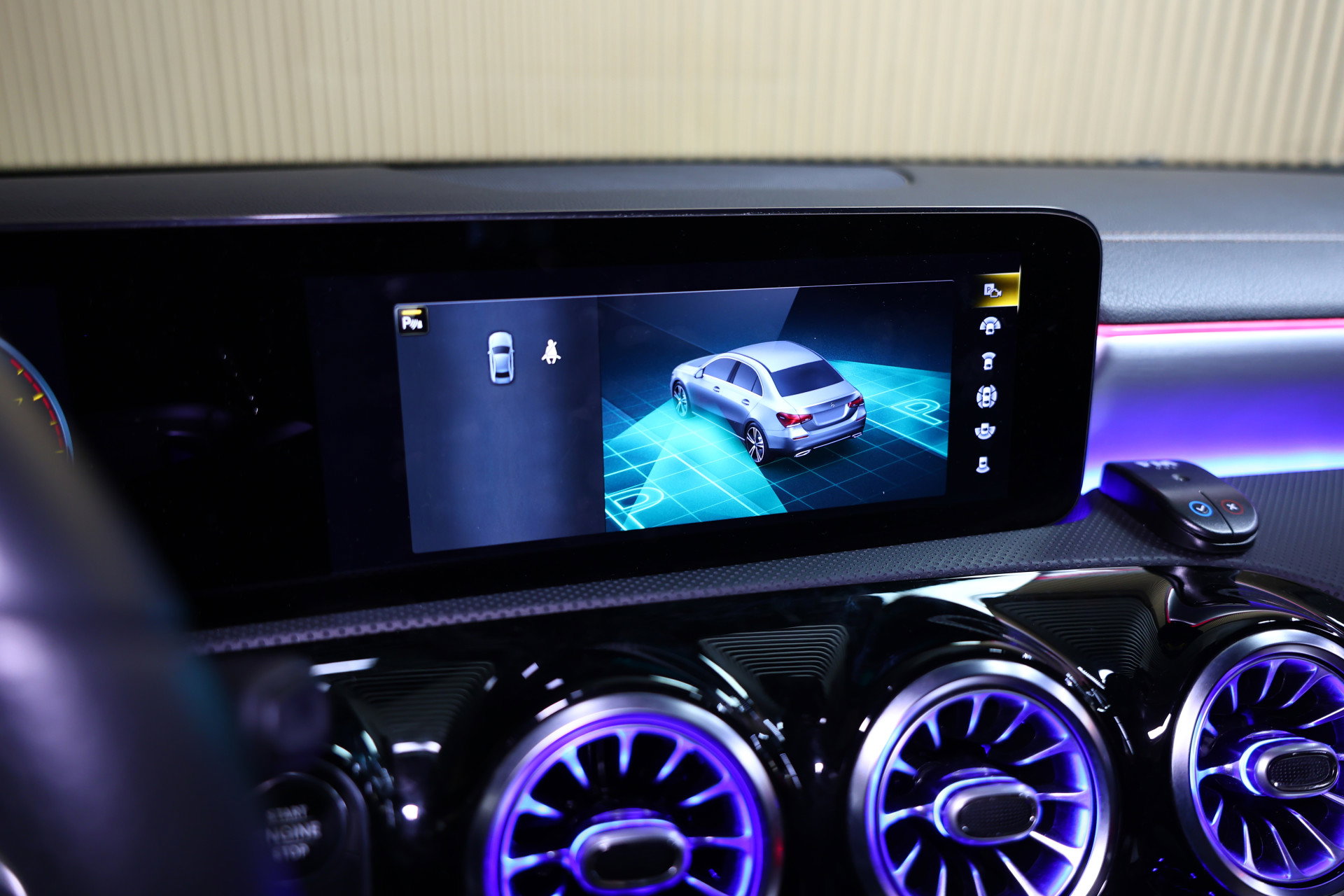 Mercedes-Benz 250e AMG AMBIENTE PANODAK NAVI AUTOM CRUISE PDC CAM SFEER '20 - foto 31