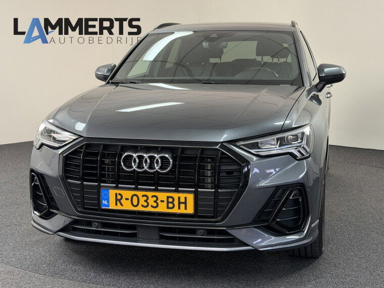 Foto van Audi Q3 45 TFSI e S-Line Business Edition
