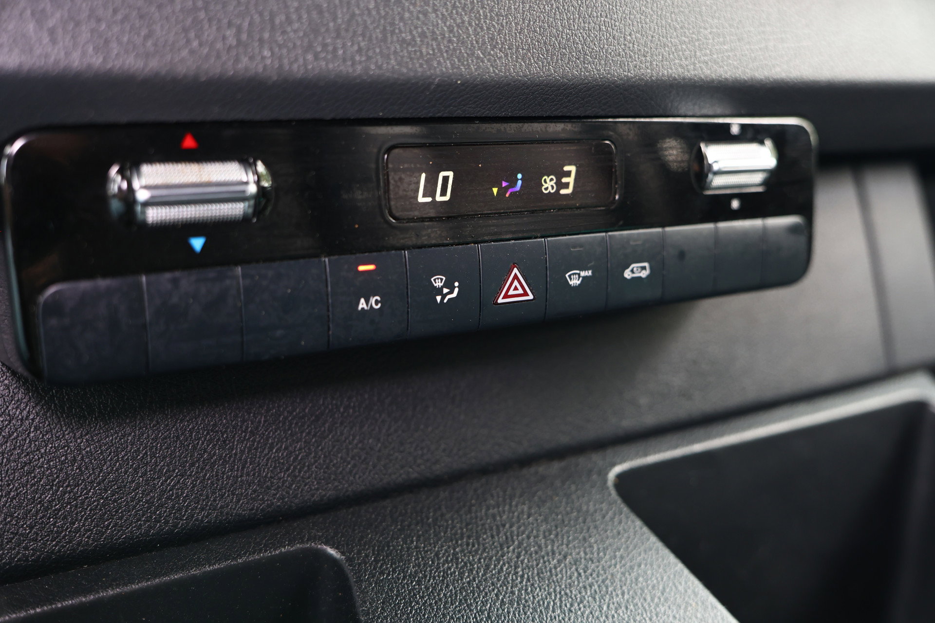 Mercedes-Benz 315 1.9 CDI L1H2 AVM AUTOMAAT AIRCO KEYLESS START CRUISE BT EX BTW! - foto 26