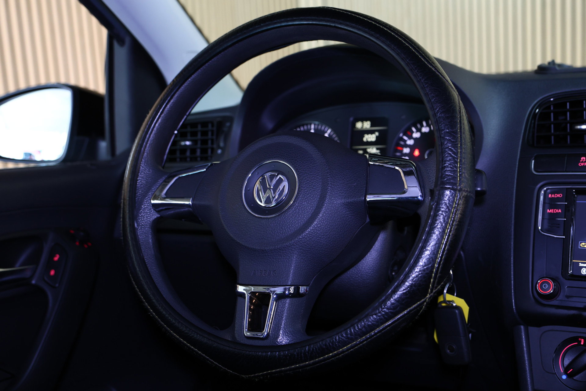 Volkswagen 1.2 comfortline AVM CARPLAY AIRCO BLUETOOTH AUX '11 - foto 22