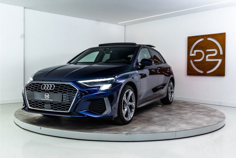 Foto van Audi A3 Sportback 40 TFSI e Plug-In Hybrid 2x S-Line | Pano | Sfeer | B&O | VOL! Garantie