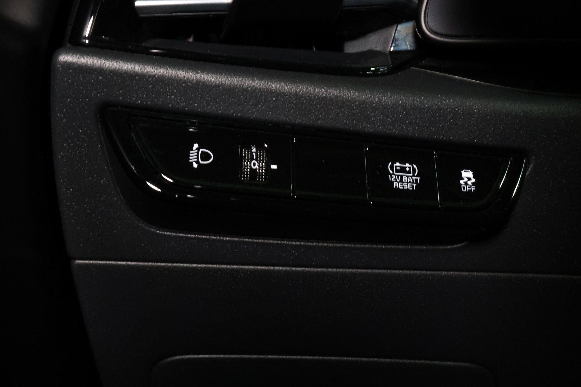 Kia 1.6 GDi Hybrid DynamicLine AVM NAVI LANE CAMERA PDC CLIMA DAB "23 - foto 12