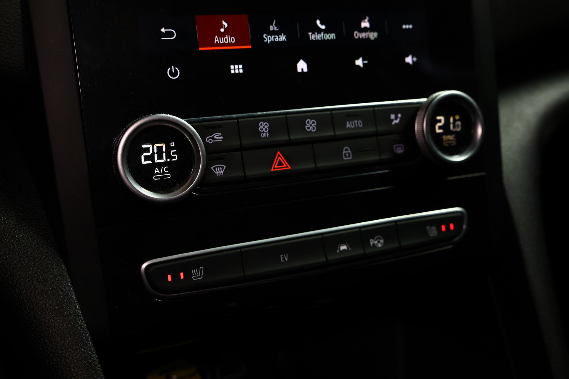 Renault Estate 1.6 Plug-In Hybrid 160 RS Line BOSE CARPLAY PDC CAMERA "21 - foto 26