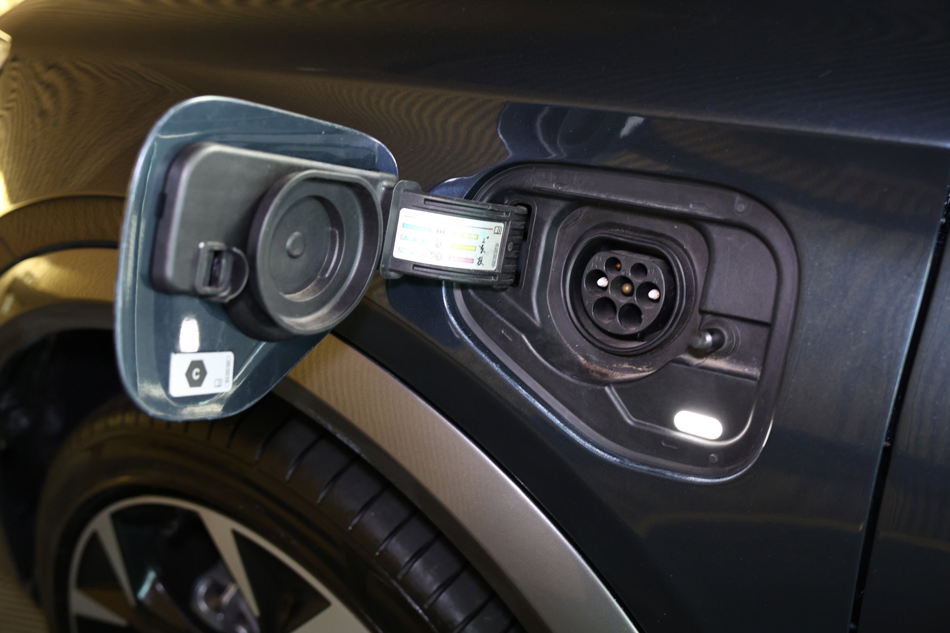 CUPRA 1.4 e-Hybrid Adrenaline AVM CARPLAY NAVI PANO MEMORY VIRTUAL CAMERA SFEER "23 - foto 43