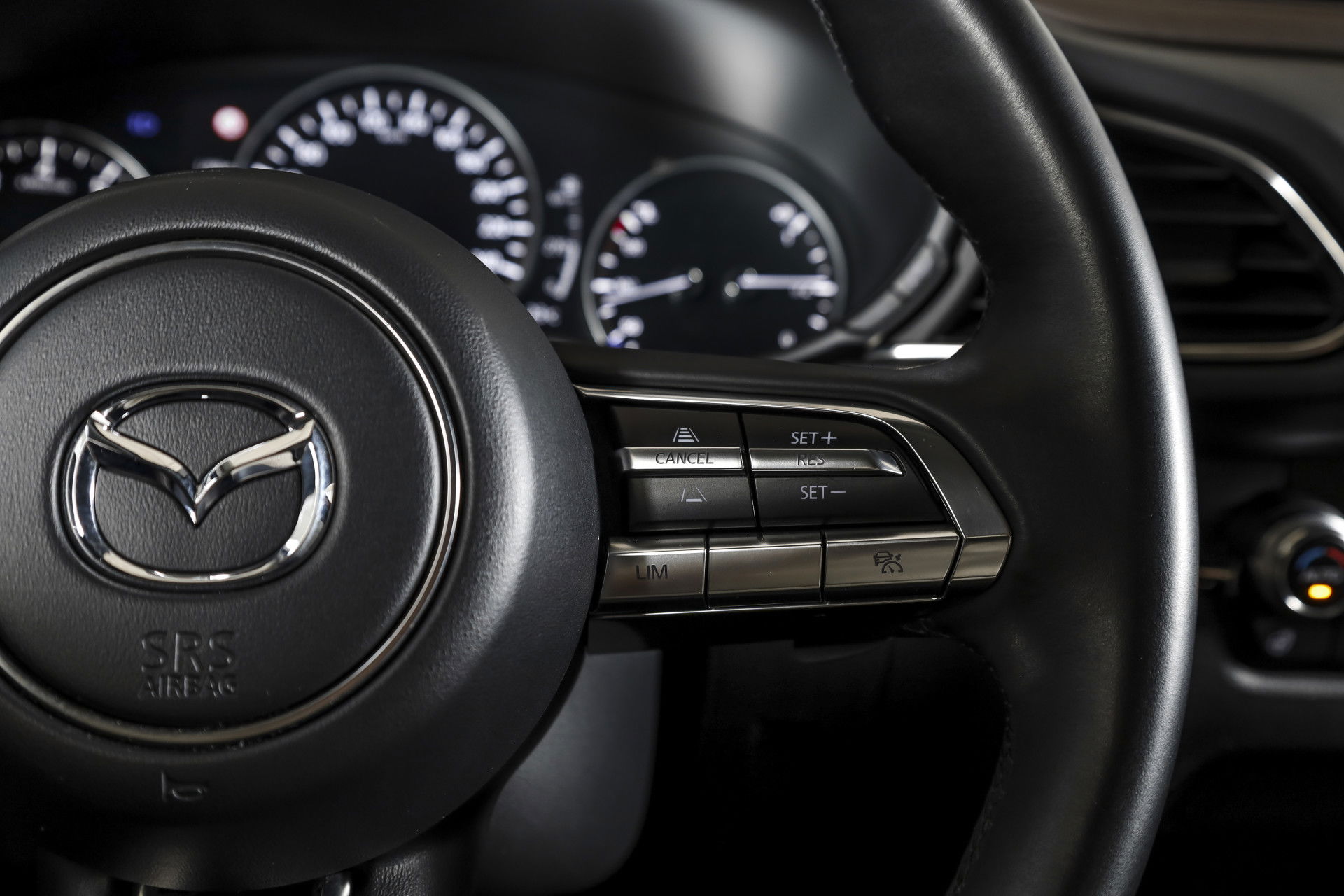 Mazda - CX-30