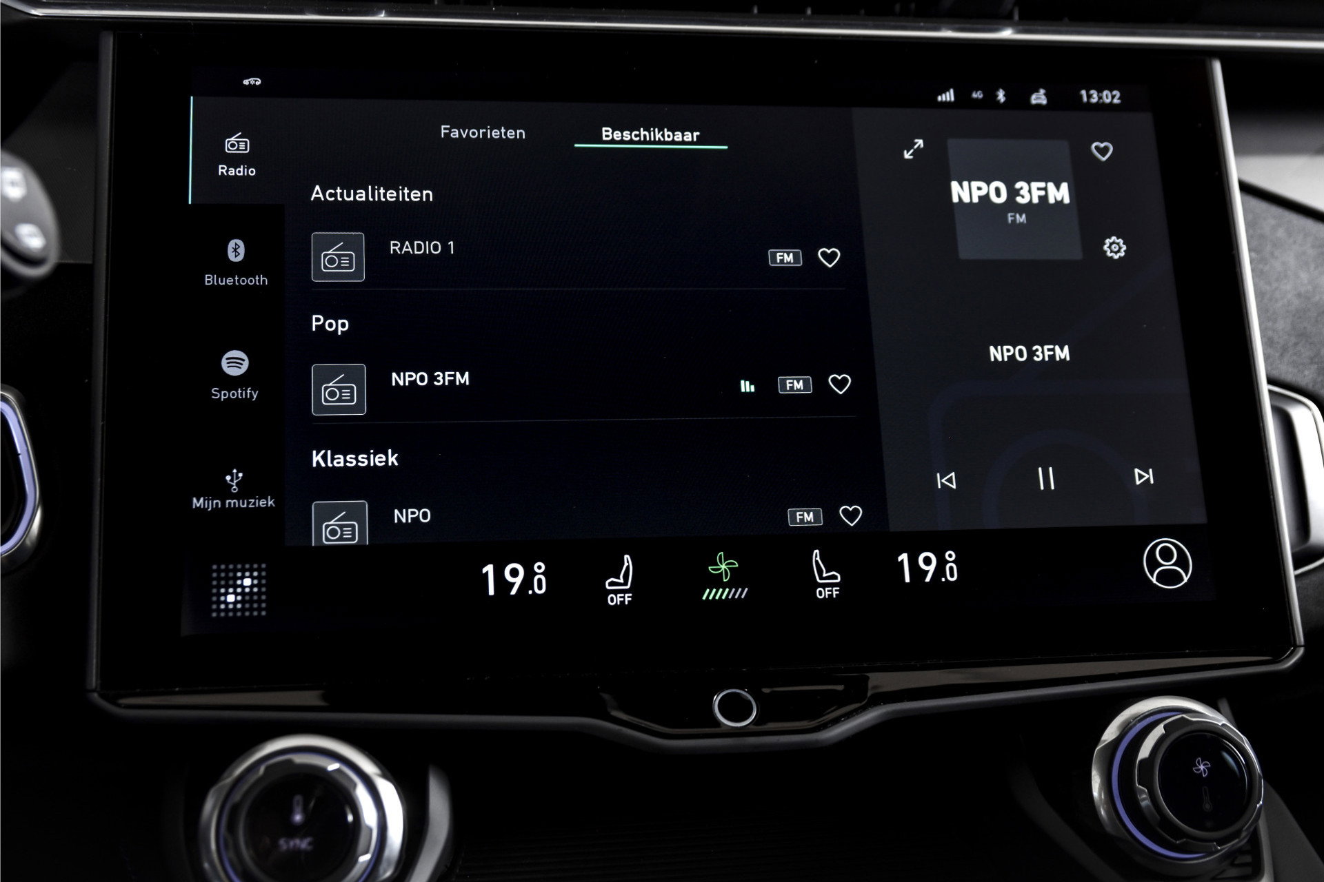 Lynk & Co - 01