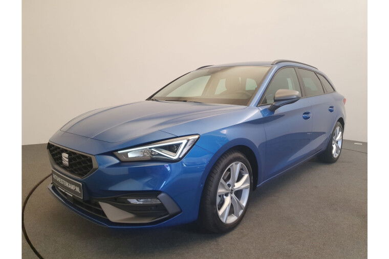 SEAT Leon Sportstourer 1.0 eTSI 110pk DSG/AUT FR Business Intense Camera, ACC, Winterpakket