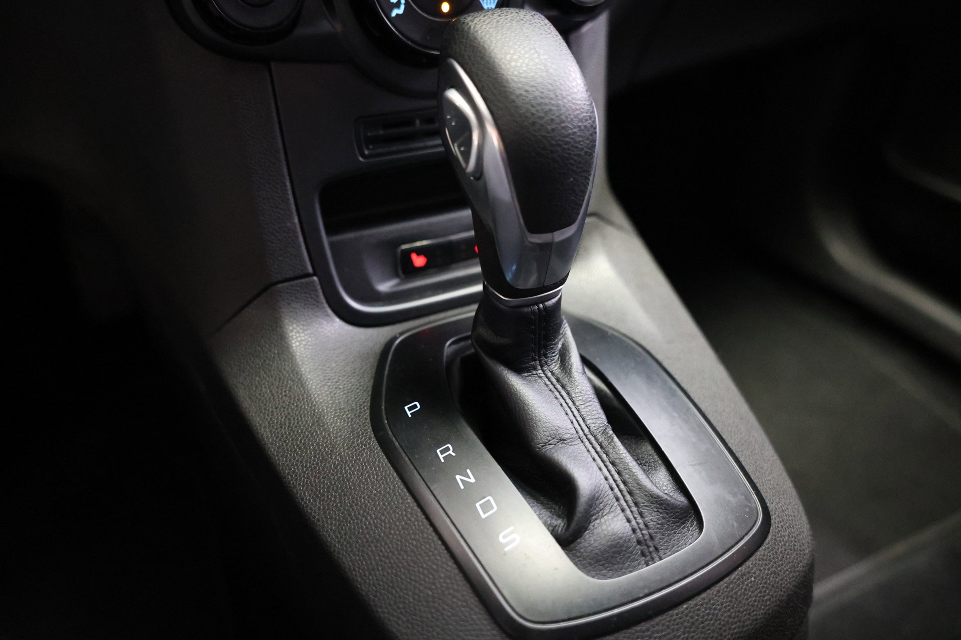Ford 1.0 EcoB 60.000 km ! Titanium AIRCO BT STOELVERWARMING '15 - foto 22