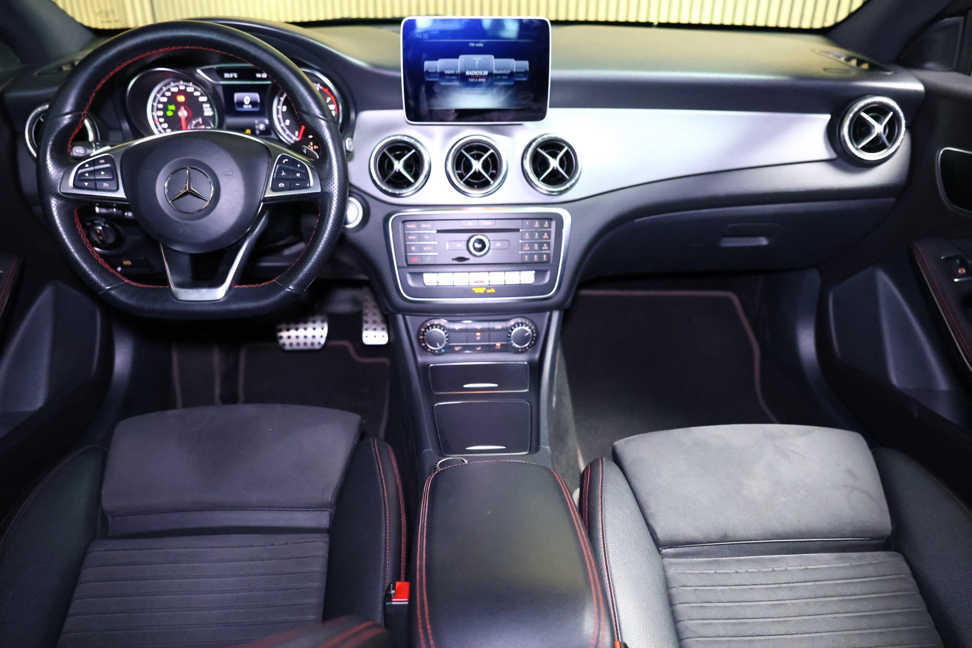 Mercedes-Benz 180 AMG Shooting Brake AUTOM AVM CAMERA PDC BT '19 - foto 2