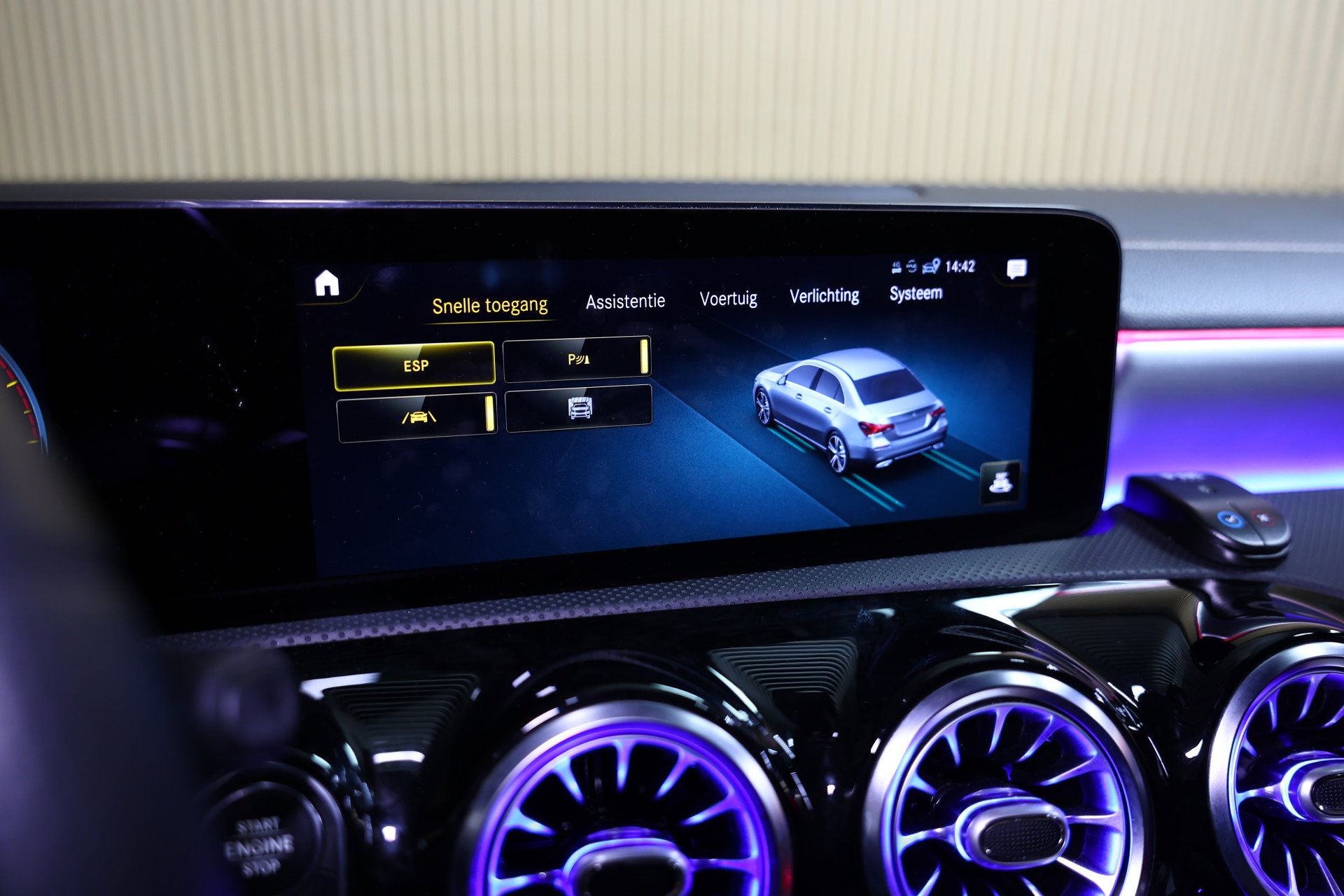 Mercedes-Benz 250e AMG AMBIENTE PANODAK NAVI AUTOM CRUISE PDC CAM SFEER '20 - foto 36