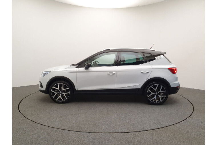 SEAT Arona 1.0 TSI 115pk DSG/ AUT FR Camera, Adaptief cruise, Trekhaak, Keyless Entry