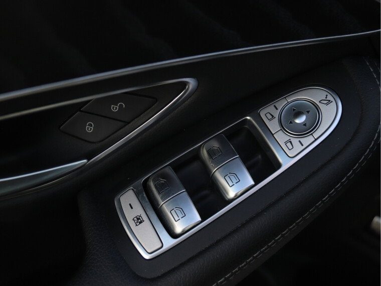 Mercedes-Benz - GLC