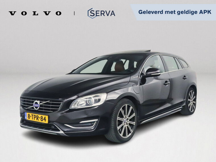 Foto van Volvo V60 D6 AWD Plug-In Hybrid Summum | Stoelverwarming | Cruise Control | Parkeercamera