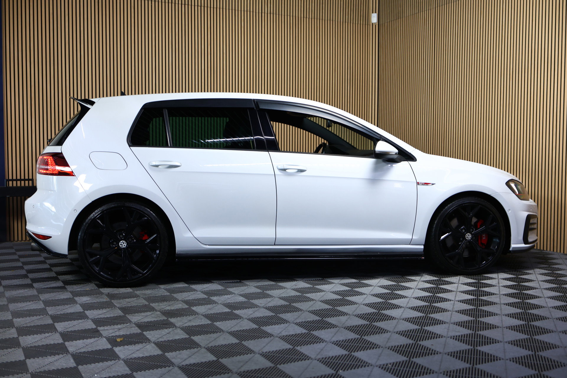 Volkswagen 2.0 TSI GTI Performance DSG NAVI CLIMA CRUISE MAXTONSTOELVW PARK ASS. STOELVW '14 - foto 7