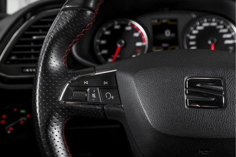 SEAT - Leon