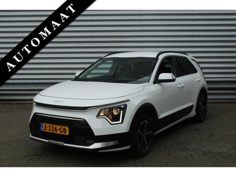Foto van Kia Niro 1.6 GDi Hybrid 141pk DynamicLine DCT6 NL-Auto NAP