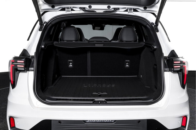 Lynk & Co - 01