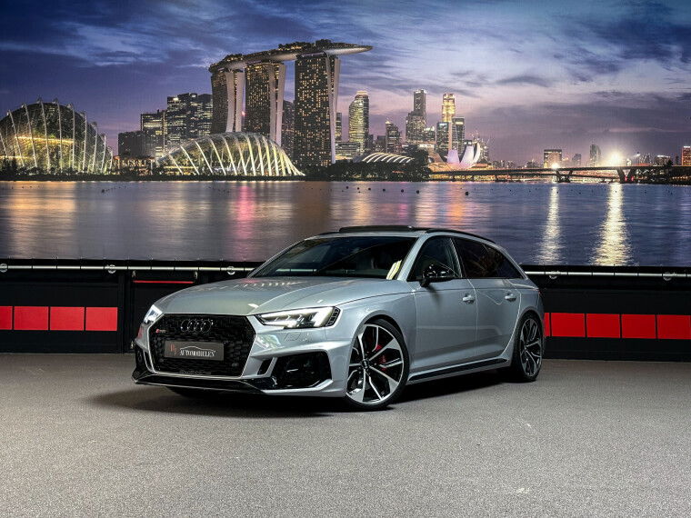 Foto van Audi RS4 Avant 2.9 TFSI RS 4 quattro
