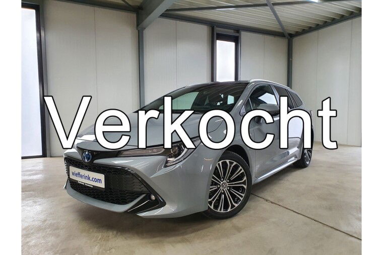 Toyota Corolla Touring Sports 1.8 Hybrid Business navigatie led 17" camera