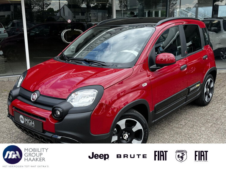 Foto van Fiat Panda 1.0 Hybrid Pandina