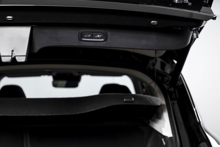 Lynk & Co - 01