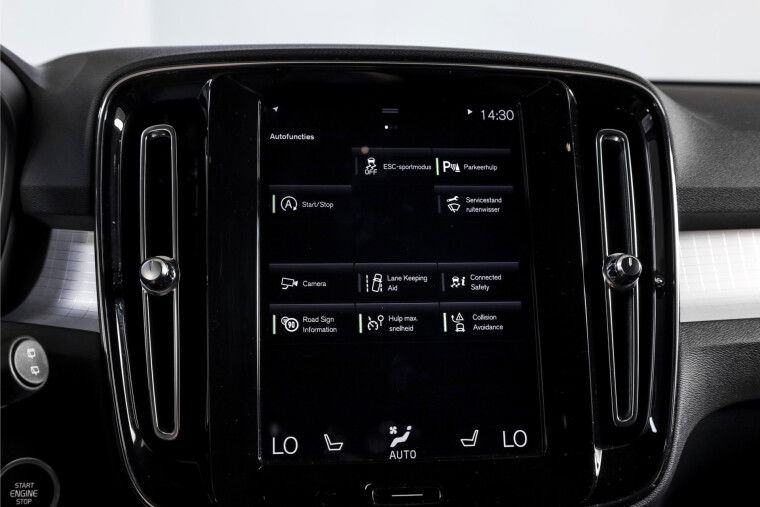 Volvo - XC40