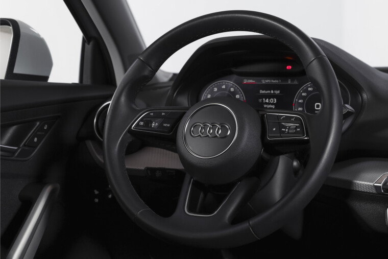 Audi - Q2