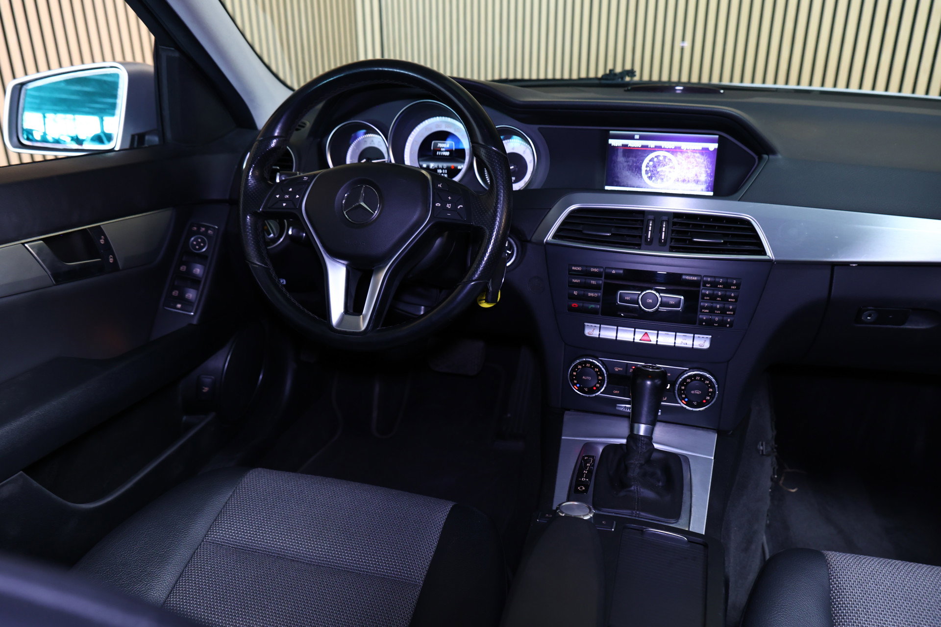 Mercedes-Benz 180 Edition Avantgarde AUTOMAAT PANO NAVI CLIMA STOELVW PDC BT "12 - foto 28