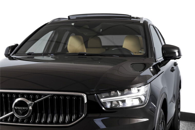 Volvo - XC40