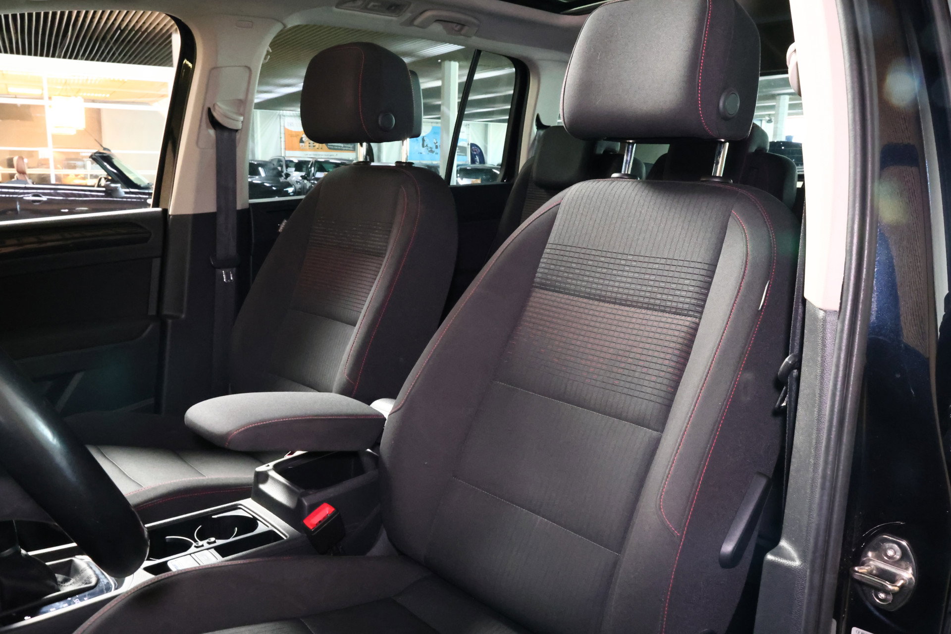 Volkswagen 1.4 TSI Highline Automaat Panodak Navigatie LED 2017 - foto 26