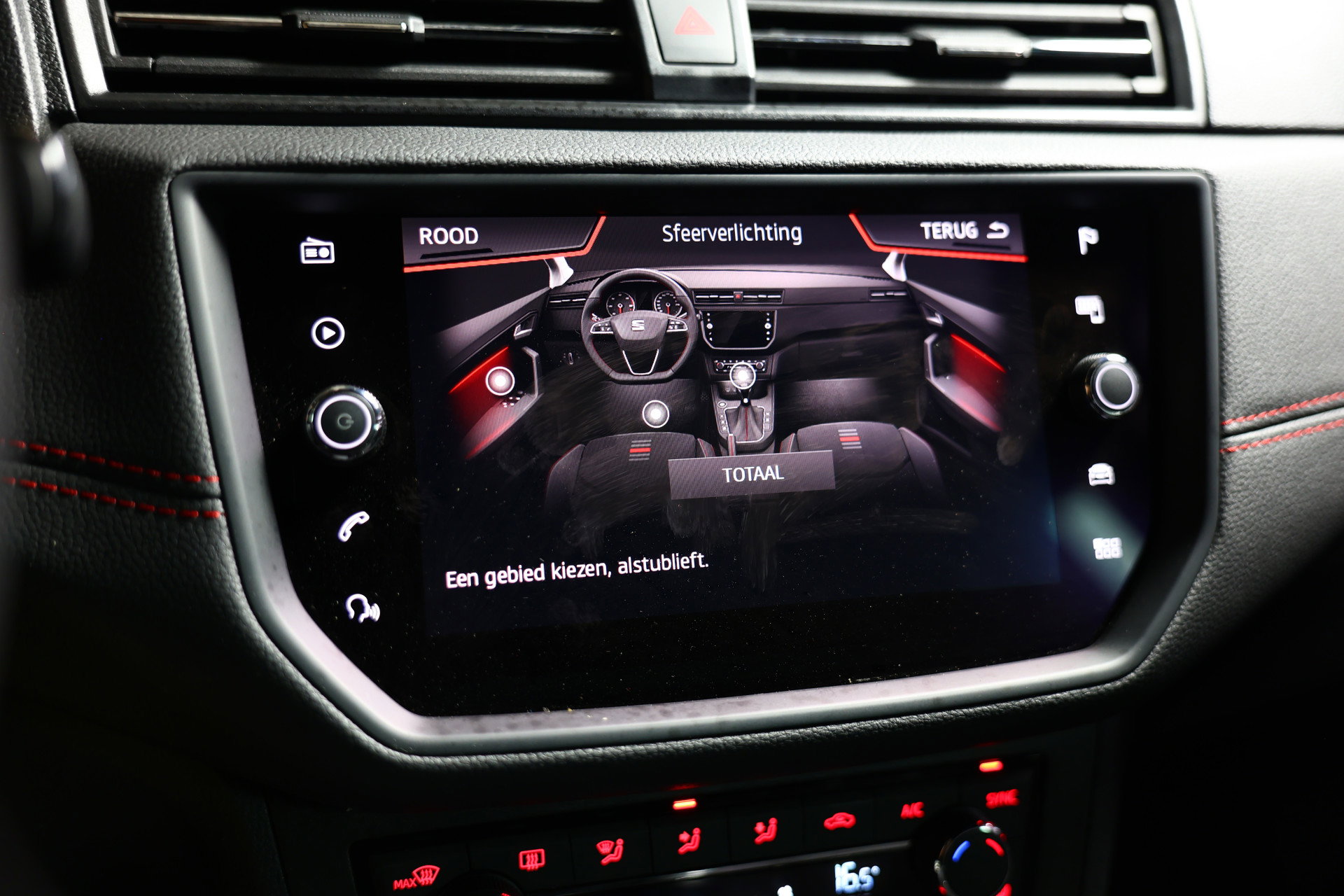 SEAT 1.0 TSI FR NAVI CLIMA CRUISE SFEER BEATS PDC LED CAMERA BT NFC SDP '19 - foto 27