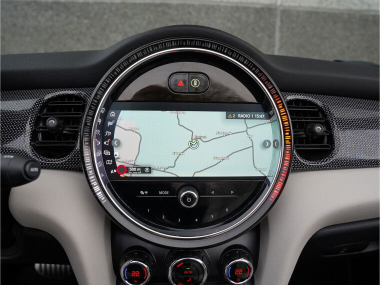 MINI Navigatiesysteem met 8,8'' touch screen