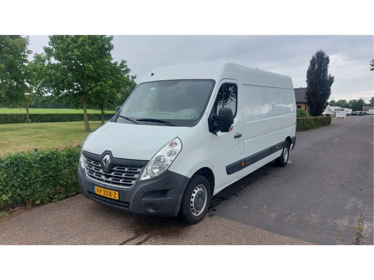 Foto van Renault Master T35 2.3 dCi L3H2